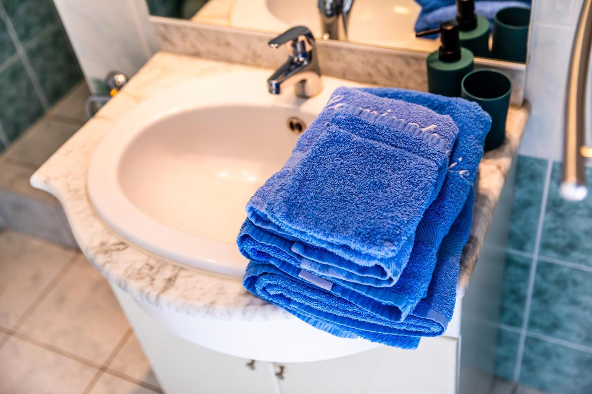 Bed and Breakfast La Minoterie Tessy-sur-Vire Номер фото