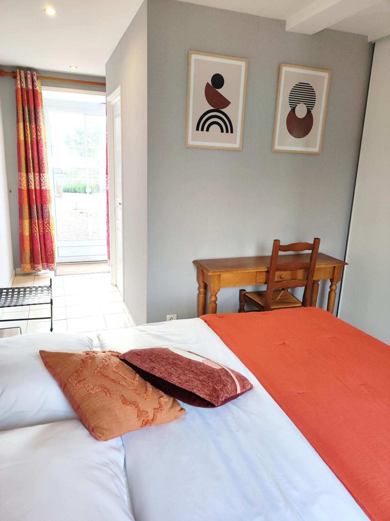 Bed and Breakfast La Minoterie Tessy-sur-Vire Номер фото