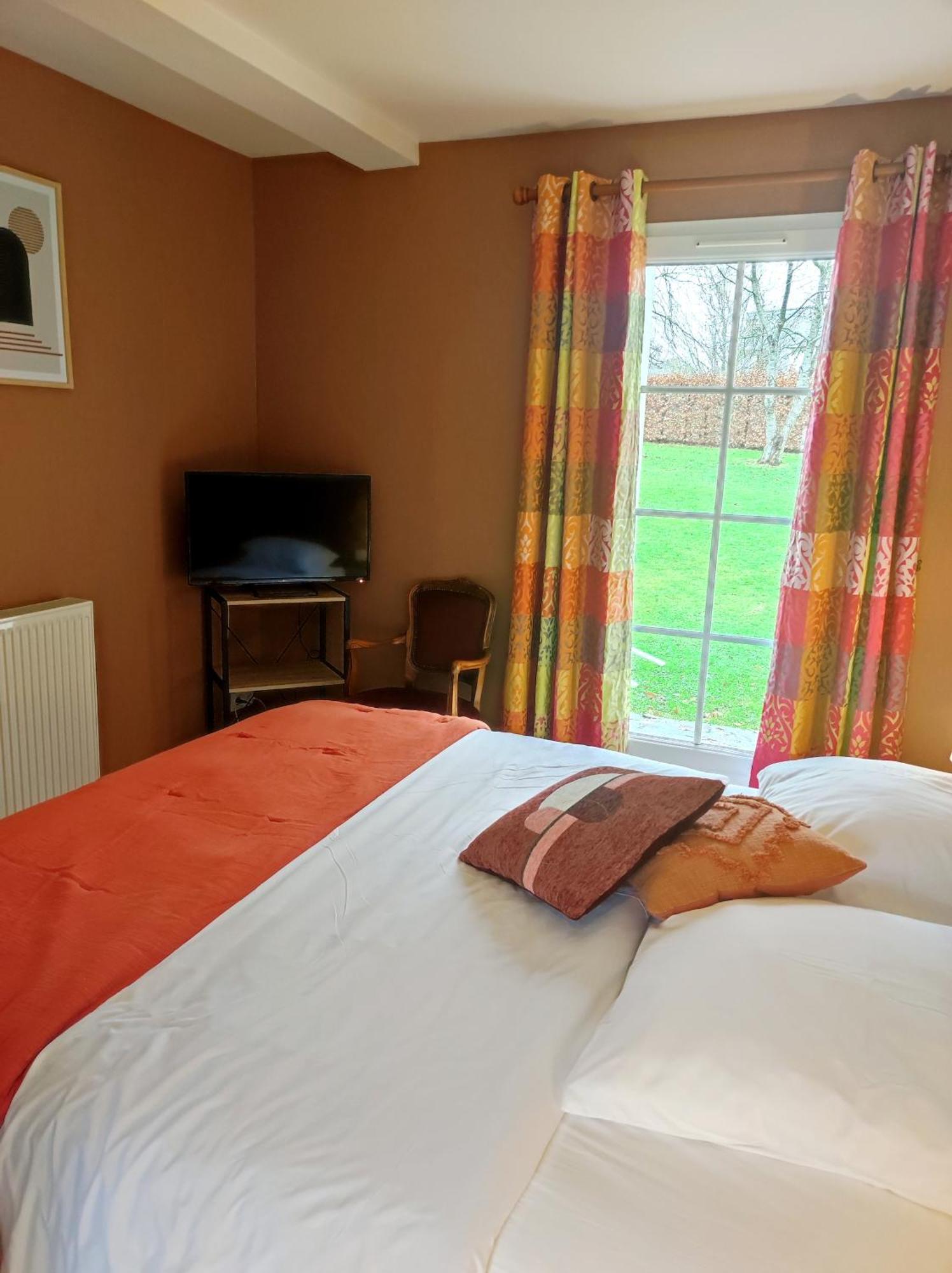 Bed and Breakfast La Minoterie Tessy-sur-Vire Номер фото